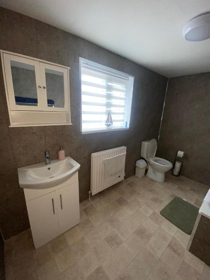 Mairead - Cosy Property In Gaeltacht Quarter Belfast Exterior foto