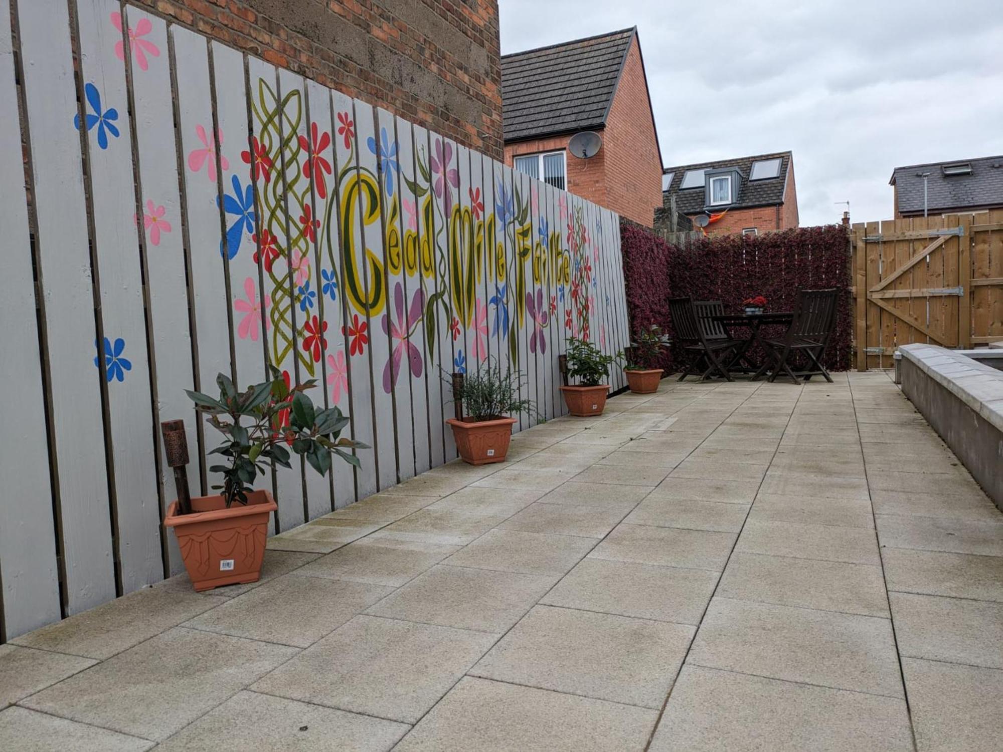 Mairead - Cosy Property In Gaeltacht Quarter Belfast Exterior foto